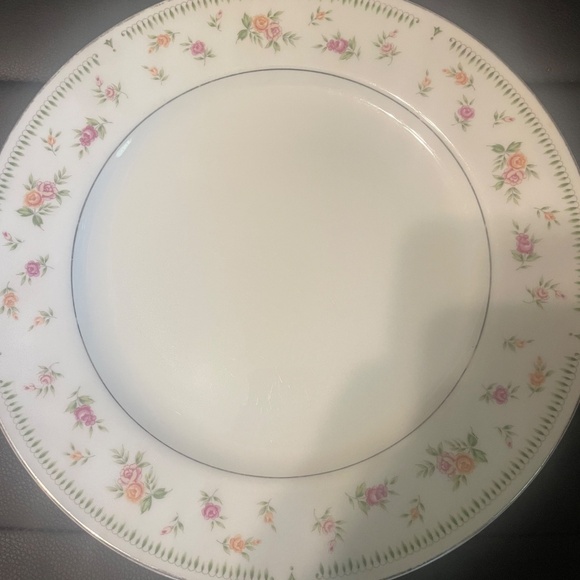 Vinage Dish ware - Corning, Correll, Pyrex - Picture 6 of 13